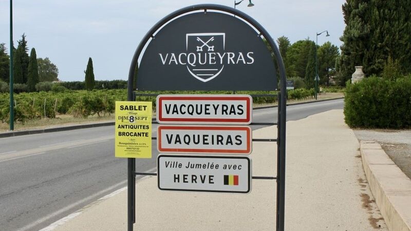 Welcome to vacqueyras. copycover