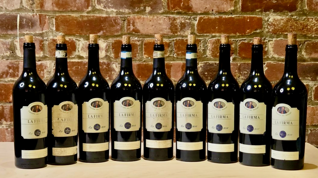 Straightuploads 1761141330589 cantine del notaio bottle shot vinous