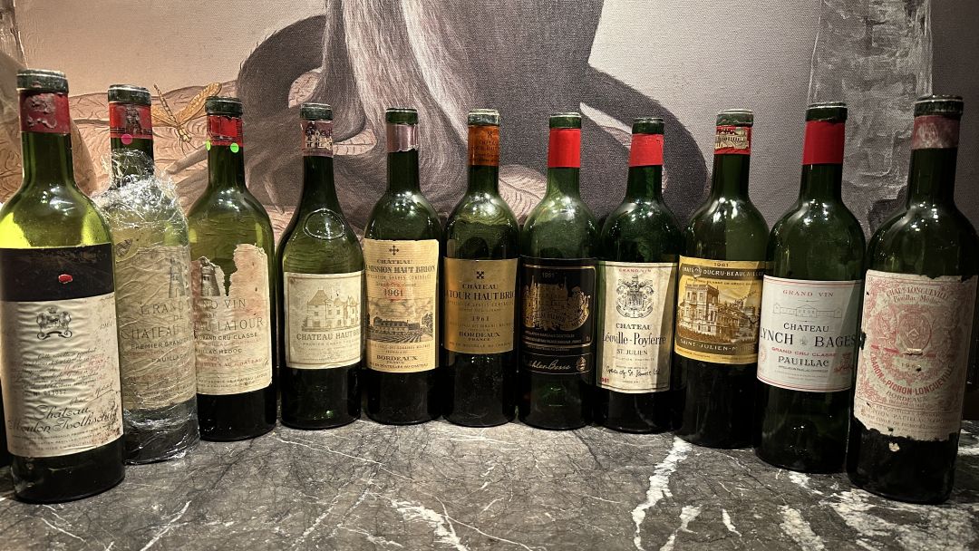 Battle royale cover vinous